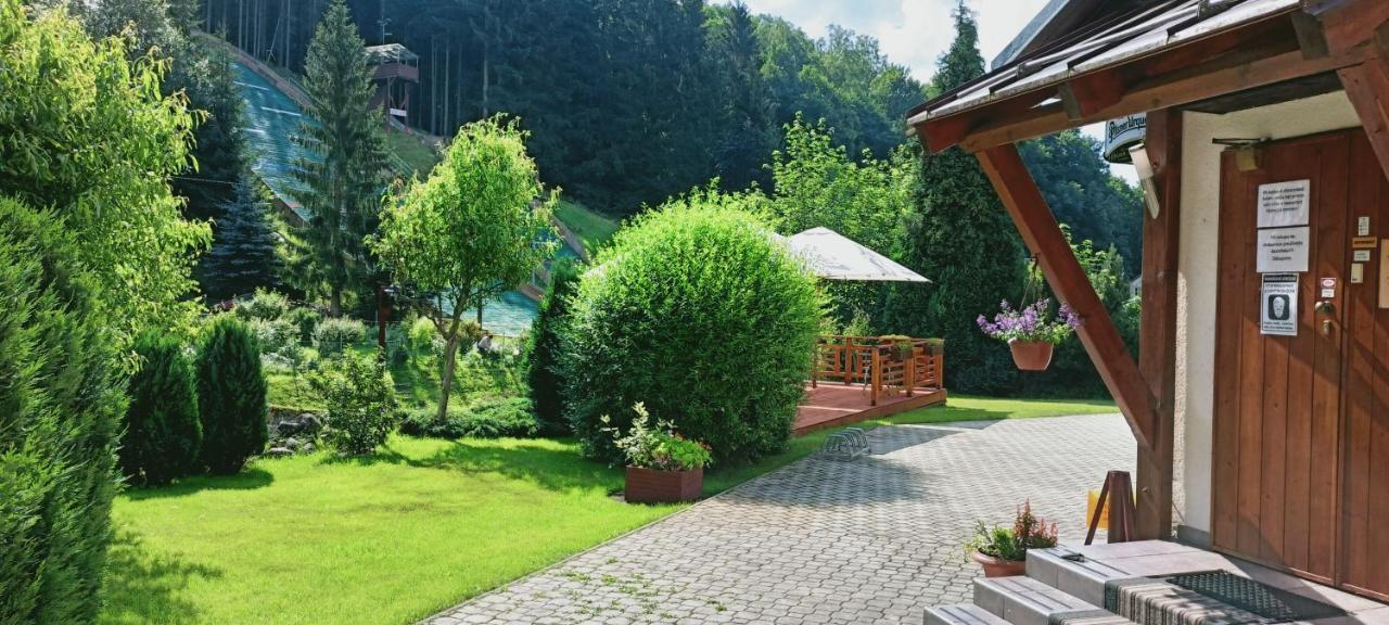 Rodinny "Hotel U Mustku" Desna  Exterior photo