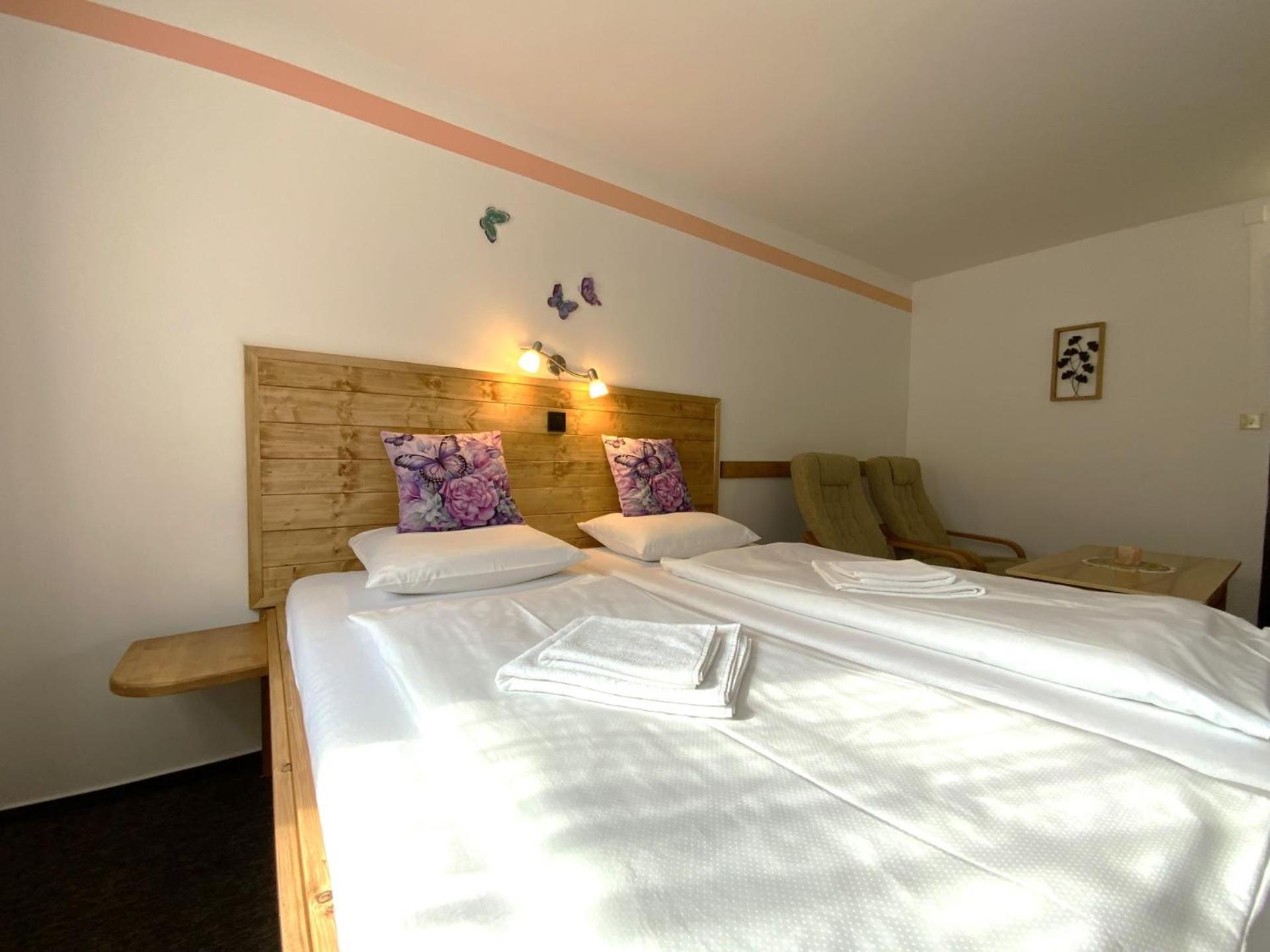Rodinny "Hotel U Mustku" Desna  Exterior photo