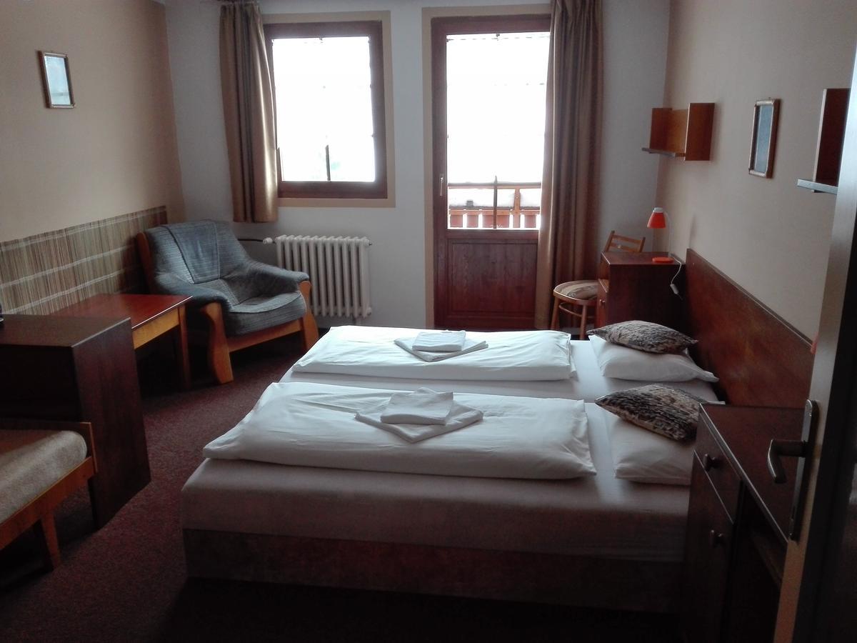 Rodinny "Hotel U Mustku" Desna  Exterior photo