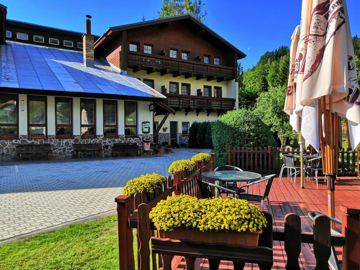 Rodinny "Hotel U Mustku" Desna  Exterior photo